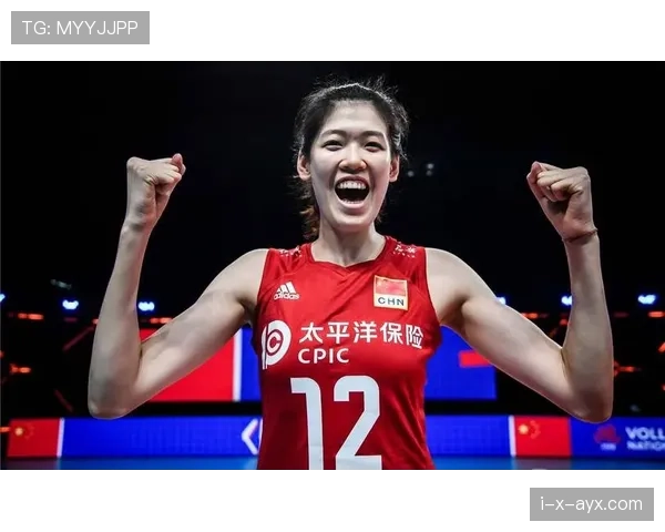 李盈莹上场像战神，下场像富婆，逛街那段我看着心脏都漏跳